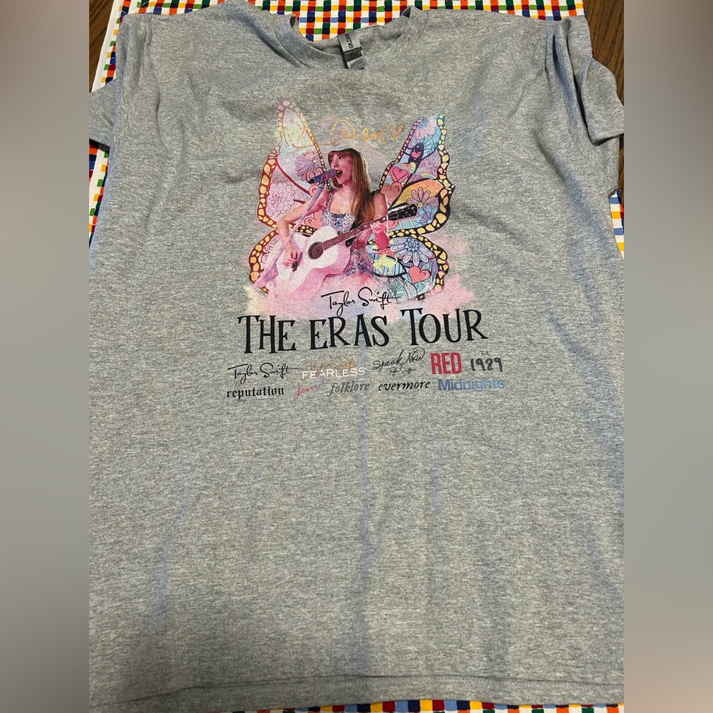 NWOT Taylor swift the eras tour tshirt L